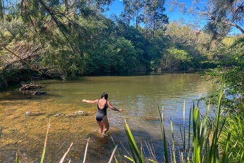 Newcastle: Country Towns River & Farm Tour with BBQ