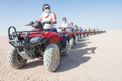 Safari VTT, voiture en buggy, promenade en chameau et dîner bédouin à Hurghada