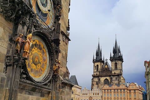 Prager Rundgang: aktuelles Leben & Slivovitz Museumsbesuch