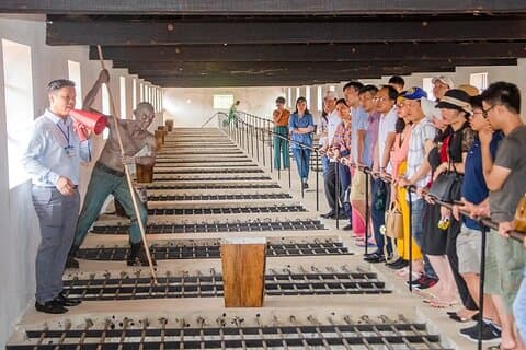 Half Day War History Journey in Con Dao