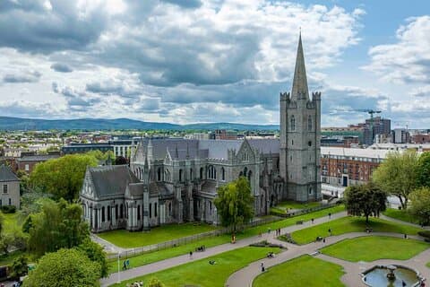 St. Patricks Cathedral-Dublin Slot. Anmeldelse af Book of Kells Heritage Tour