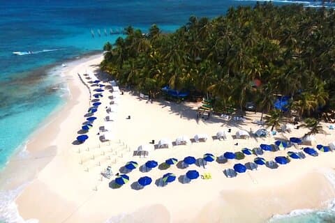 Full Day Tour to Jhonny Cay Island in San Andres