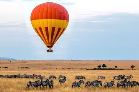 Da Nairobi Safari di 3 giorni ad Amboseli con giro in mongolfiera