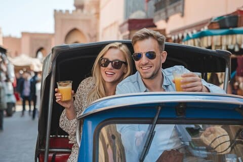 Marrakech Tuk Tuk City Tour – Privado com Pickup e Bebidas