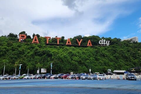 Flygplats Privat transfer från Pattaya City till Suvarnabhumi BKK