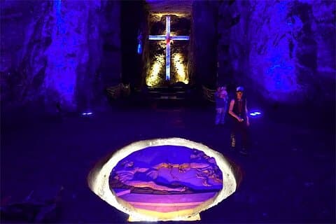 Zipaquirá Salt Cathedral: Et arkitektonisk vidunder.
