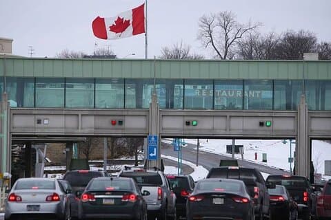 Private-Safe Transfer from Niagara Falls, Canada to Buffalo Intl, Airport (BUF)