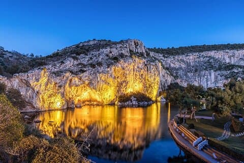 Lake Vouliagmeni and Cape Sounion Tour