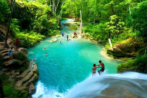 Blue Hole und Bambus Rafting Ocho Rios
