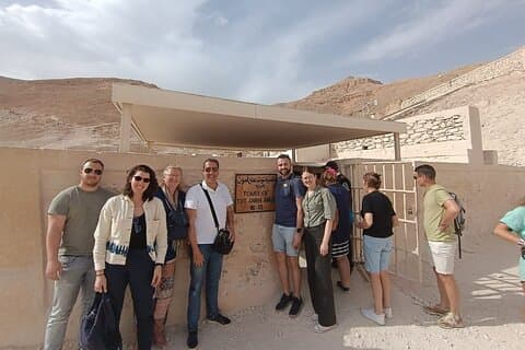 Aventura nocturna de Luxor desde hurghada