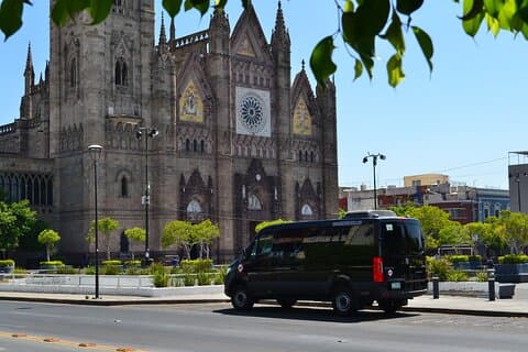 Privat lufthavnstransfer til Guadalajara Hoteller Sikker og stressfri