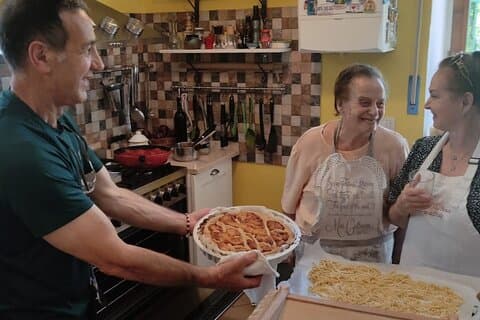 Abruzzo Landsbygd Vinprovning och matlagningKlass Heldag från Rom
