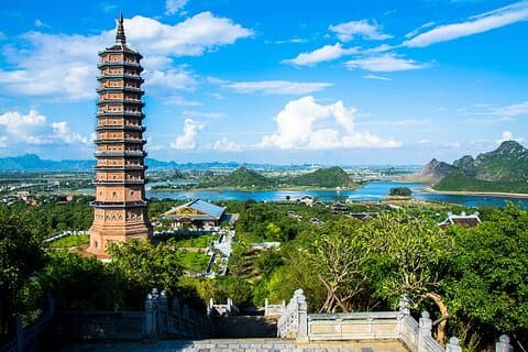 Ninh Bình 1-Day Tour: Bai Dinh, Trang An, Mua Cave & Hoa Lu