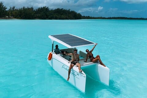 Full Day Solar Boat–Explores Bora Bora at the Rhythm of the Lagoon