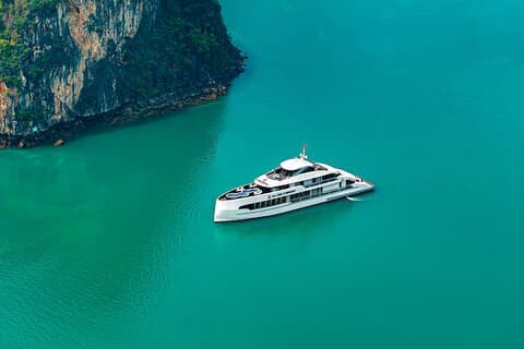 Lyxig Ha Long Bay Symfonidagskryssning från Ha Long