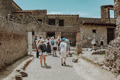 Grupo Pompeya y Villa de los Misterios - 3 horas con arqueólogo.