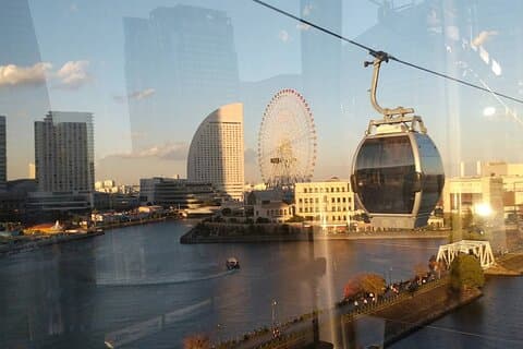 Tour a pie en cabina aérea de Yokohama y lugares clásicos