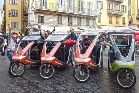 ニース:プライベートガイド付き電動タクシーバイクでのツアー