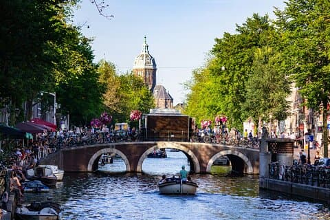 Amsterdam Hidden Gems – Digital Self-Guided Tour on Your Phone