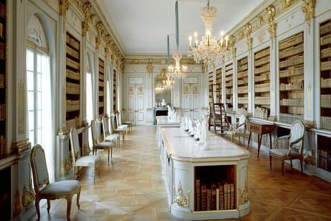Hoteller i nærheden af Drottningholm Castle Trip Across the Lake