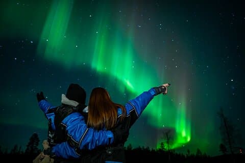 Rovaniemi: tour privato dell'aurora con avvistamenti garantiti