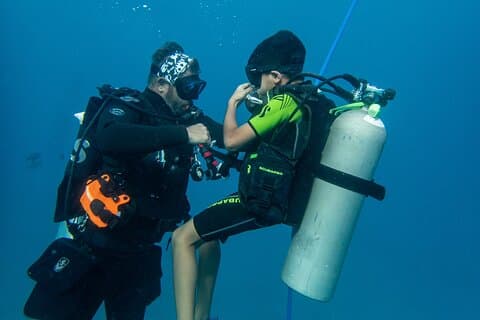 Discover Scuba Two Tank Dive in Waikiki