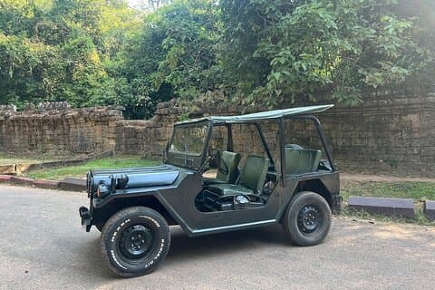 Tour privado de Angkor Wat Sunrise en jeep vintage
