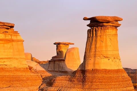 Giornata dei dinosauri e degli Hoodoo da Calgary alle Drumheller Badlands