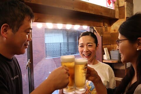 Yokohama: Privat Noge Bar Hopping Tour med en lokal guide