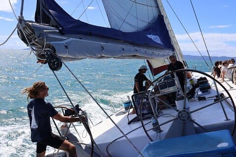 British Defender 3D2N Whitsunday Snorkelling Sailing Adventure