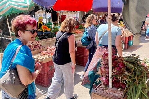 Traditioneller Kochkurs in Agadir mit lokalem Marktbesuch
