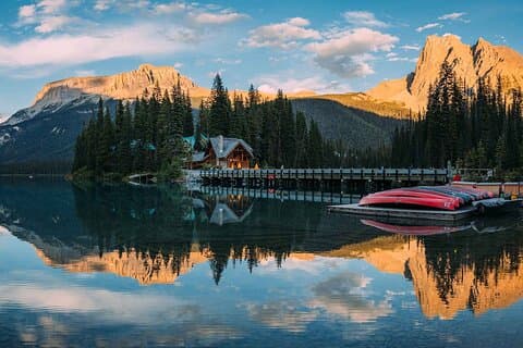 Emerald Lake,Natural Bridge, Peyto Lake Small Group Half Day Tour