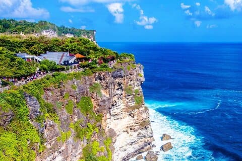 インドネシア遺産、火山&ビーチを巡るプライベート11日間ファミリーツアー