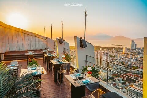 Da Nang delt natt tur med gratis E-Sim