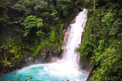 Tour di un'intera giornata di Rio Celeste con caffè e cioccolato