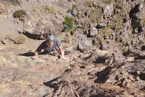 Rock Climbing Chile - Guided Experience in Santiago