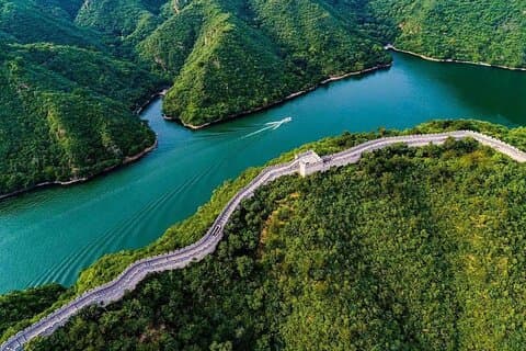 Excursión divertida a la Gran Muralla de Huanghuacheng con caminata, barco y balsa