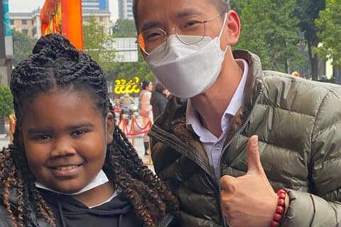 Transfert de l'aéroport de Shanghai Pudong à Disneyland: privé avec service Meet & Great