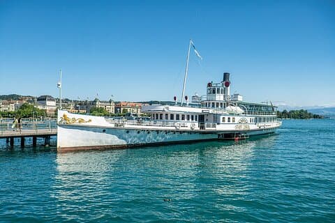 Croisière sur le lac de Zurich et visite de la maison du chocolat Lindt