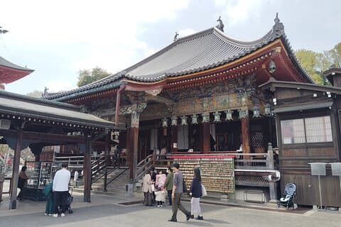 Near Osaka: Chant & Pray at Historic Nakayama-dera Temple