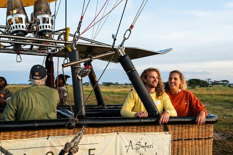 Serengeti Luchtballonvlucht met Champagne Ontbijt