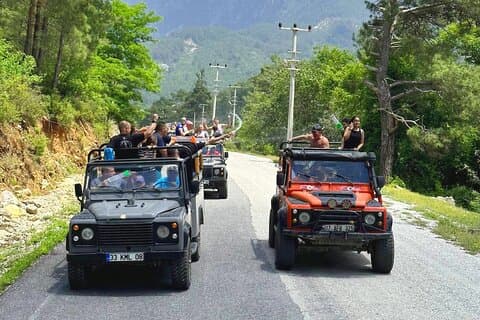 Alanya Jeep Safari med off-road, lunsj og rundturstransport