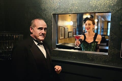 Nitti’s Supper Club : Chicago Mobster Speakeasy Diner Show