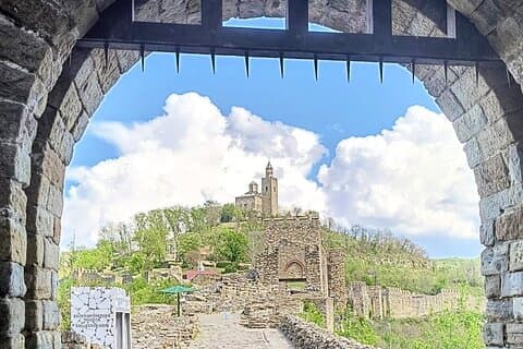 Bulgaria's Landmarks: Veliko Tarnovo & Arbanasi | PrivateTour