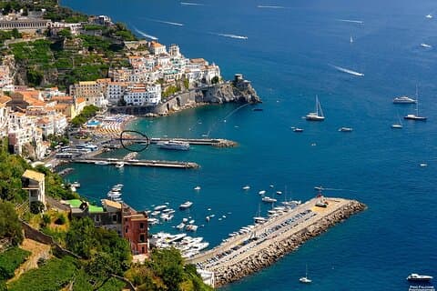 Amalfi Coast Kleine groepscruise met stop bij de Emerald Grotto