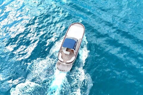 Aventura de día completo a la isla Capri desde Sorrento – Tour en barco y natación