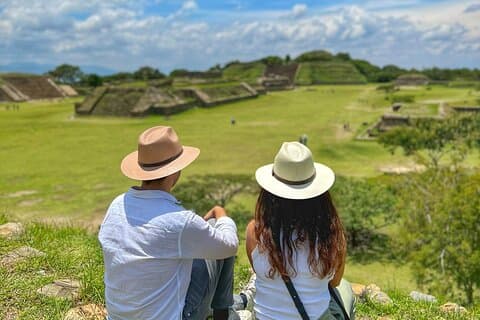 Visite de Monte Albán, Alebrijes, Teotitlán, Mezcal et l'arbre de Tule