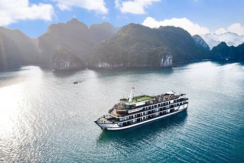 Halong Bay Tour med delt bådtur