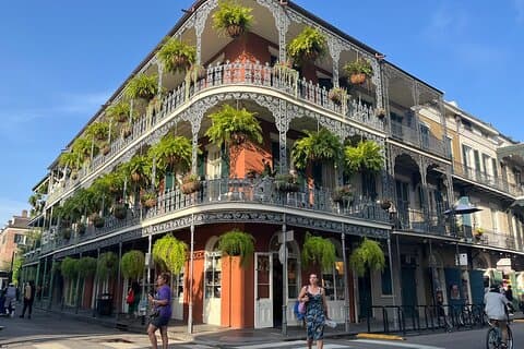 Excursão a pé pelos pontos históricos e histórias do French Quarter