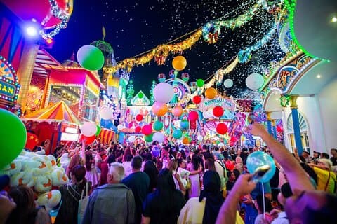 Experiencia de carnaval y cena en Phuket